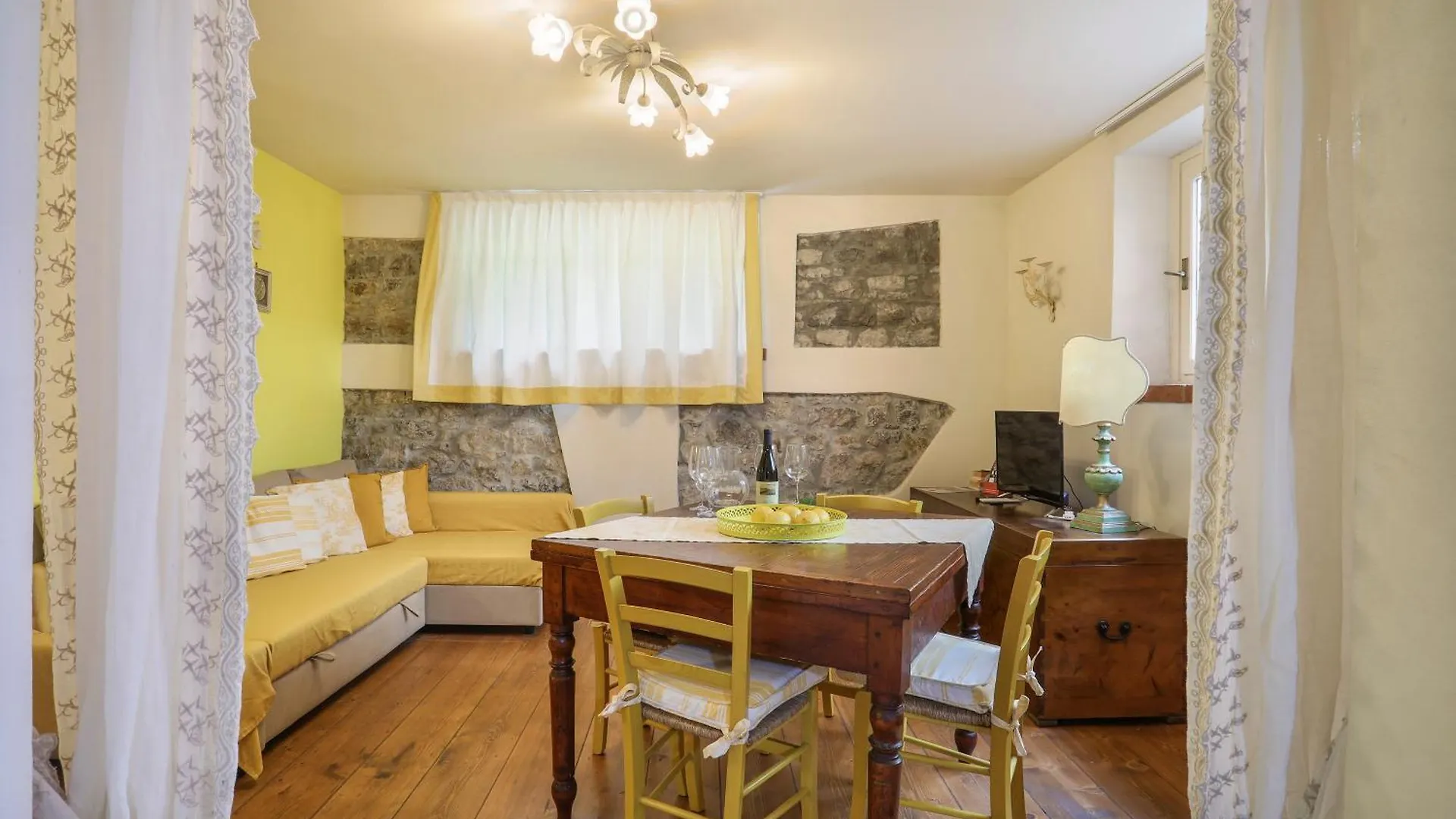 Daire Basilimo Di Home Hill Capannori